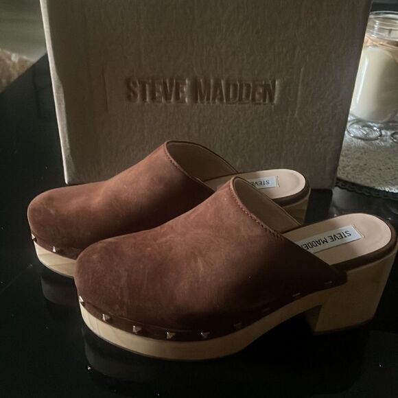 Steve Madden Brooklyn Clog 7.5 - Picture 4 of 10